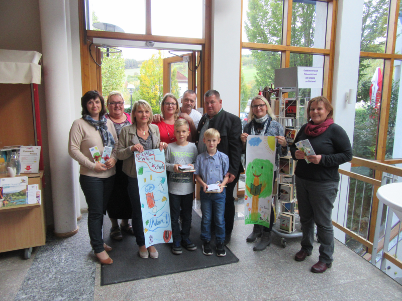 Gruppenbild Lesezeichen Prämierung Hofstetten-Grünau